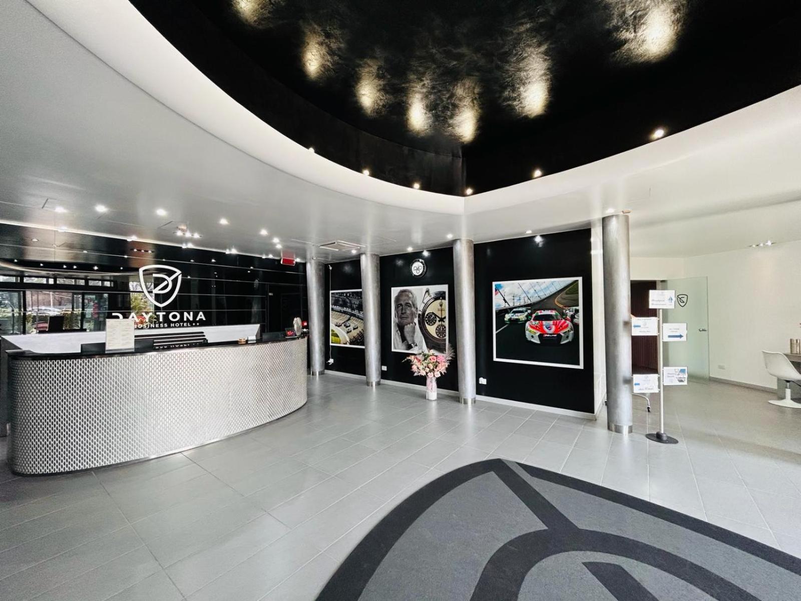 Daytona Business Hotel Коллеккіо Екстер'єр фото