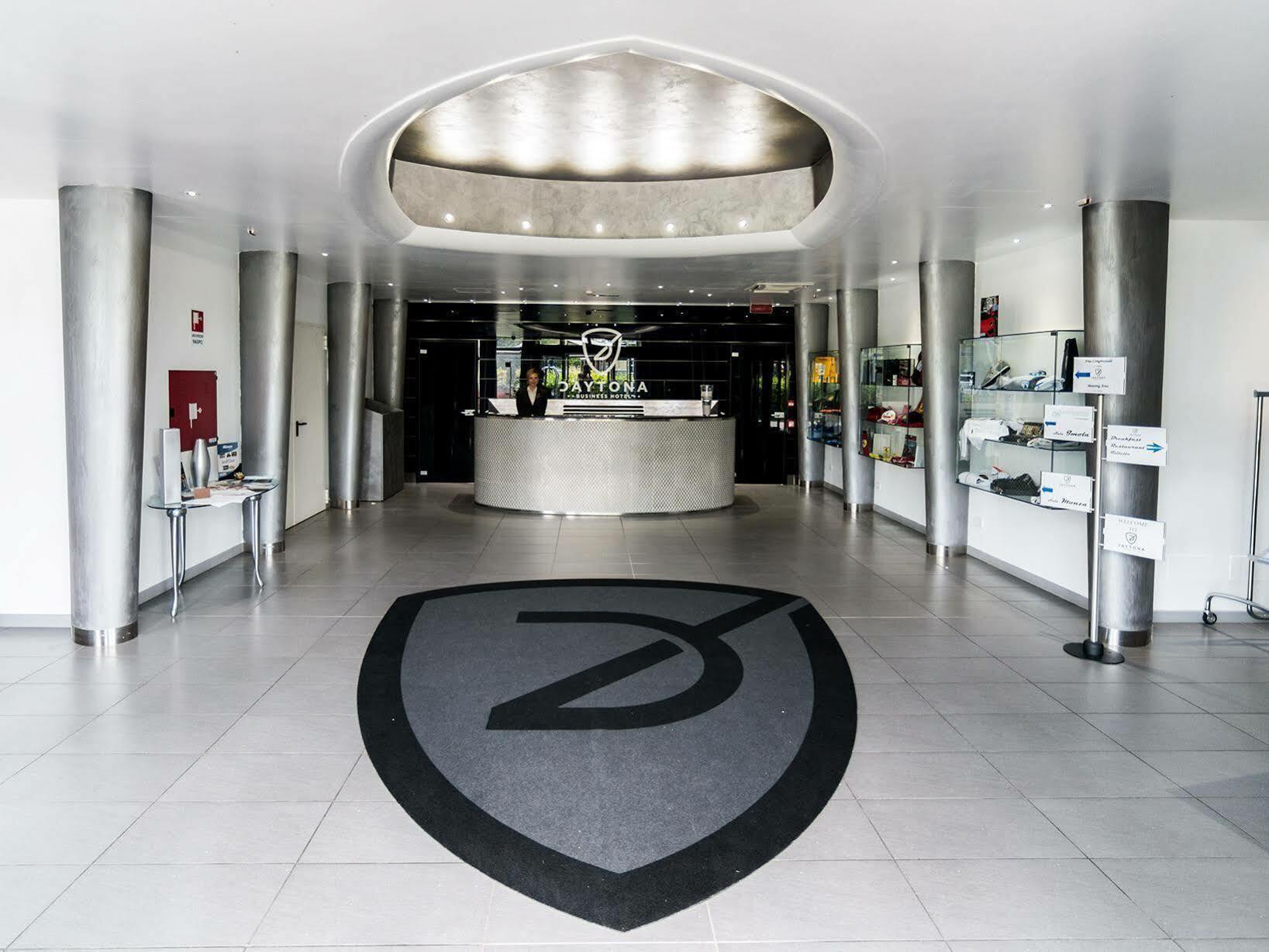Daytona Business Hotel Коллеккіо Екстер'єр фото